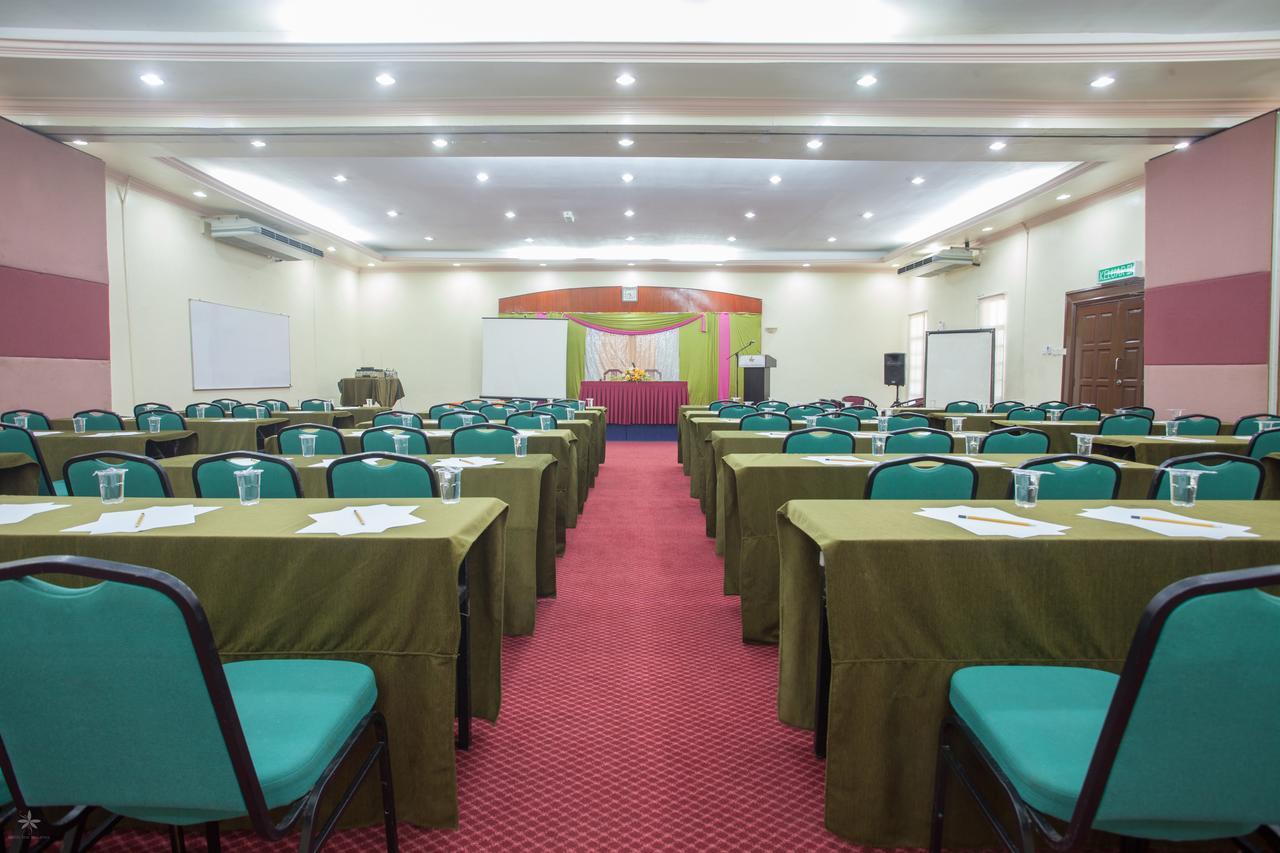 Hotel Seri Malaysia Rompin Kuala Rompin Zewnętrze zdjęcie