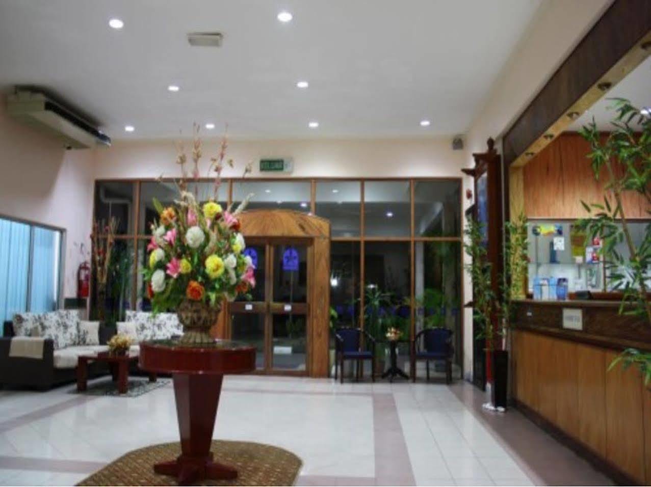 Hotel Seri Malaysia Rompin Kuala Rompin Zewnętrze zdjęcie