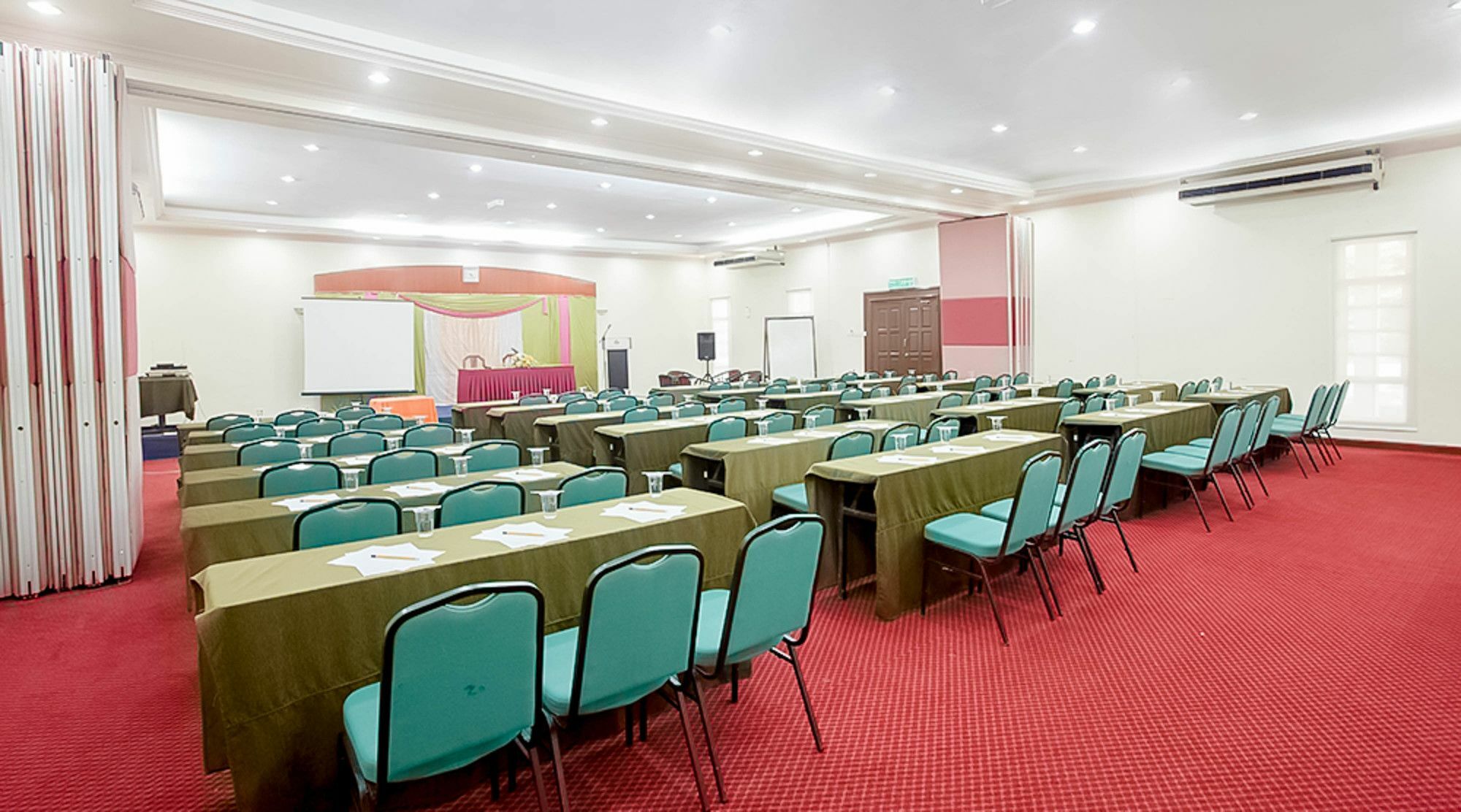 Hotel Seri Malaysia Rompin Kuala Rompin Zewnętrze zdjęcie